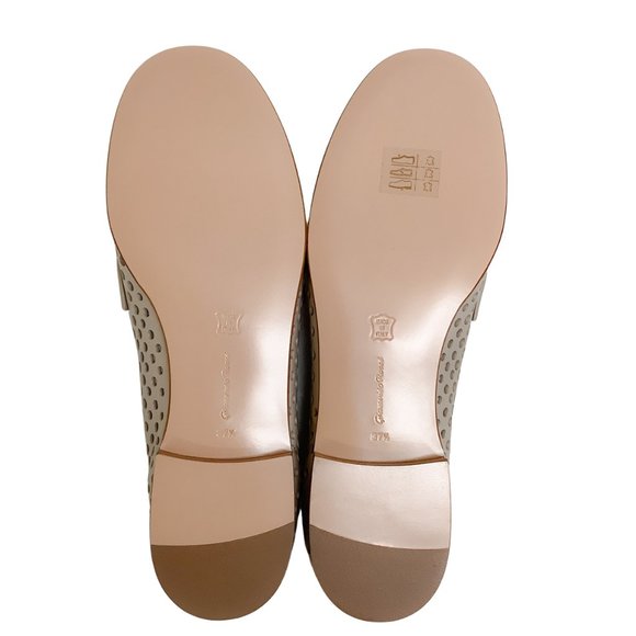 Gianvito Rossi Mousse Thierry Classic Perforated Loafer Flats - Picture 7 of 8